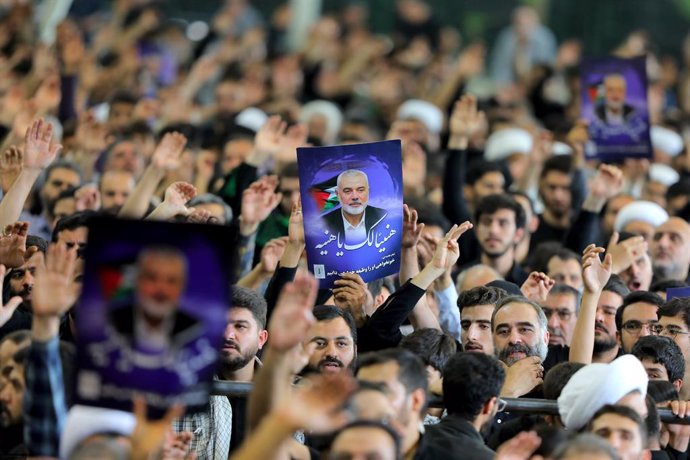 August 1, 2024, Tehran, Iran: People chant slogans during the funeral ceremony of Hamas leader Ismail Haniyeh and his bodyguard, who were killed in an assassination blamed on Israel in Tehran. Iran mourned the killing of Hamas political chief Ismail Haniy