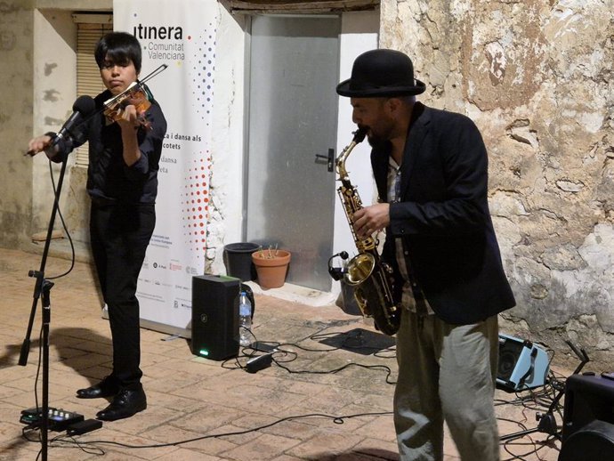 Festival Itinera en la Comunitat en imagen de archivo