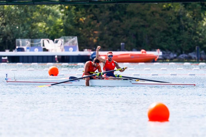 Canalejo Pazos Jaime of Spain and Garcia Ordonez Javier of Spain in action during Rowing Men's Pair Heats on Vaires-sur-Marne Nautical Stadium - Flat water during the Paris 2024 Olympics Games on July 28, 2024 in Paris, France.