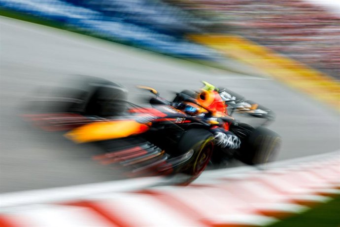 Archivo - 11 PEREZ Sergio (mex), Red Bull Racing RB19, action during the Formula 1 Pirelli Grand Prix du Canada, 8th round of the 2023 Formula One World Championship from June 16 to 18, 2023 on the Circuit Gilles Villeneuve, in Montréal, Canada - Photo 