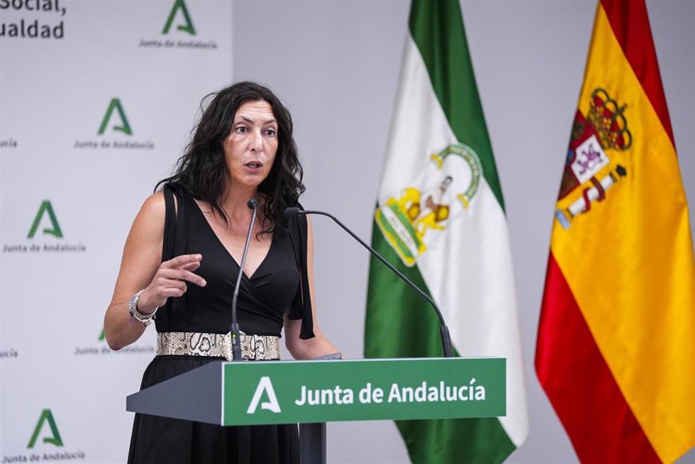 La consejera de Inclusión Social, Loles López, en una imagen de archivo. 