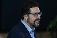 Trabajo vigilará que el impacto en el empleo de una posible fusión entre BBVA y Sabadell cumpla con la ley