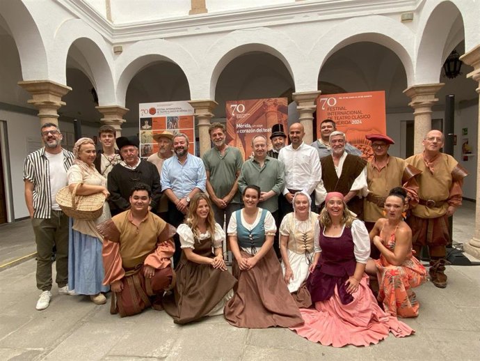 El actor Juanjo Artero recibe "muy orgulloso" ser padrino de la representación de 'El alcalde de Zalamea'