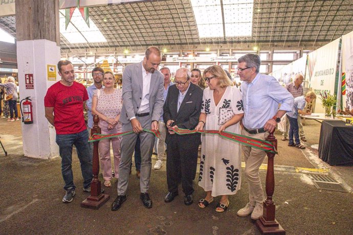 La 25ª Feria 'Desembalaje Cantabria' se celebra en Torrevalega con casi un centenar de expositores hasta este domingo