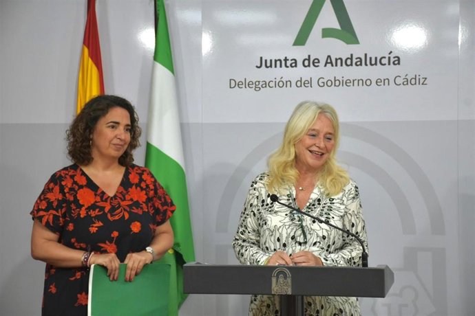 Mercedes Colombo y Carmen Sánchez en rueda de prensa.