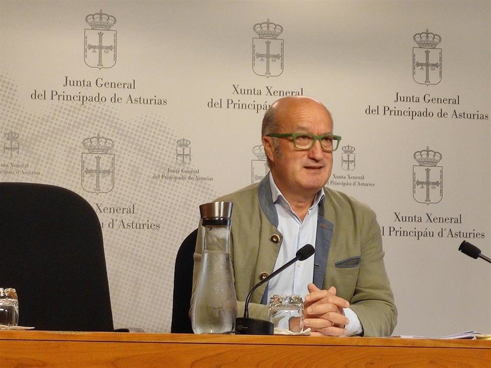 Archivo - El diputado del PP en la Junta General, Luis Venta