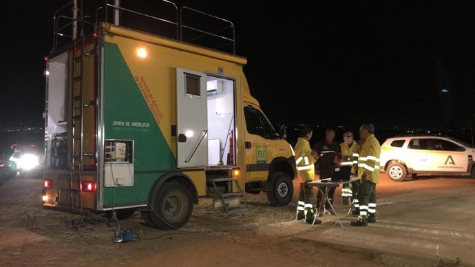 Operativo del Plan Infoca en el incendio forestal de Cantillana.