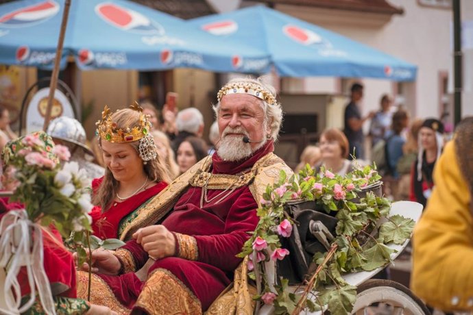 Fiestas de la Vendimia en castillos y palacios de Chequia