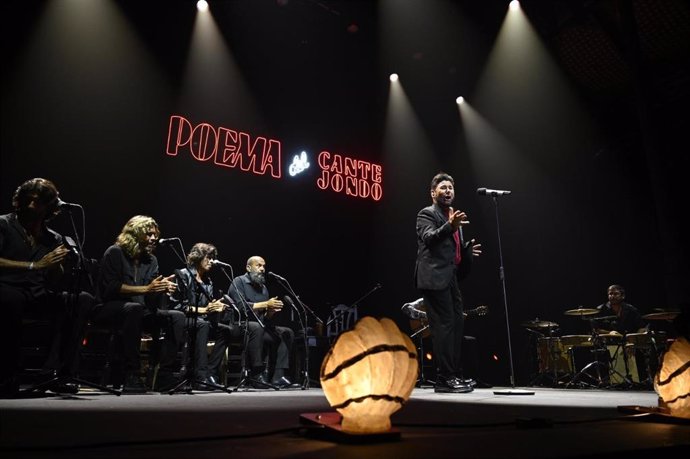 El cantaor Miguel Poveda durante su actuación