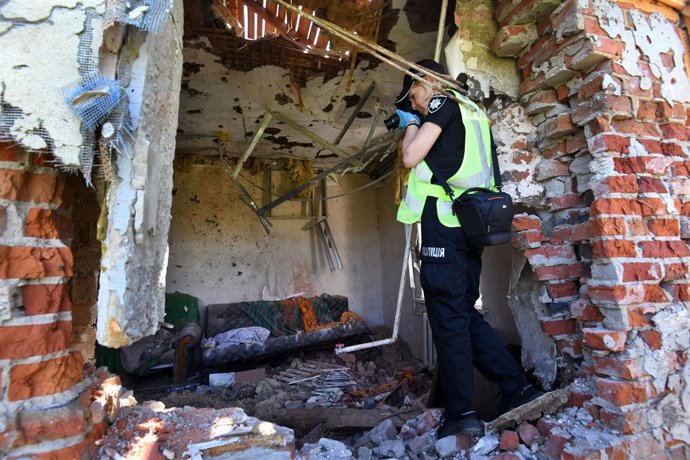 Archivo - Imagen de archivo de un ataque ruso en Járkov 