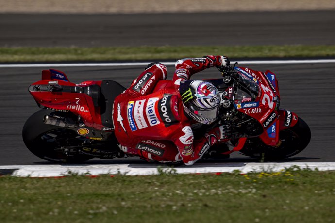 23 BASTIANINI Enea (ita), Ducati Lenovo Team, Ducati Desmosedici GP24, action during the 2024 Moto GP Monster Energy British Grand Prix, German GP, at Silverstone, from August 2 to 4th, in Great Britain - Photo Studio Milagro / DPPI