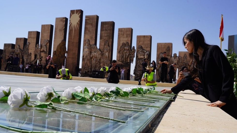 La premio Nobel de la Paz, Nadia Murad, en la conmemoración del 10 aniversario del genocidio yazidí