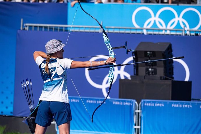 Lisa Barbelin (FRA), Archery, Women's Team during the Olympic Games Paris 2024 on 28 July 2024 at Invalides in Paris, France - Photo Baptiste Autissier / Panoramic / DPPI Media