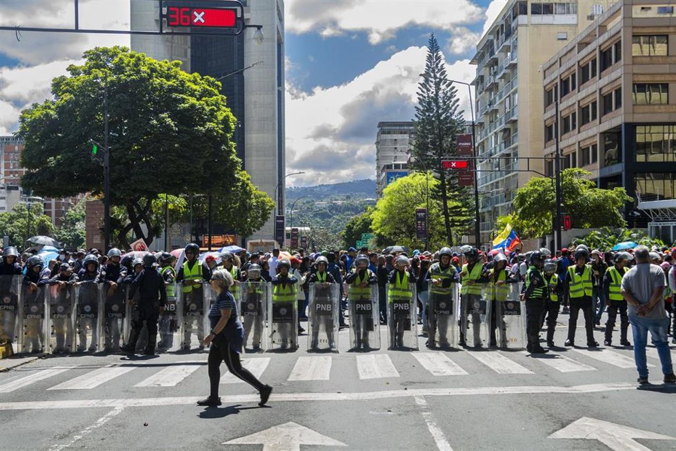Archivo - Policía en Caracas, Venezuela