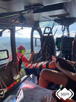 Rescate en helicóptero en Villaviciosa.