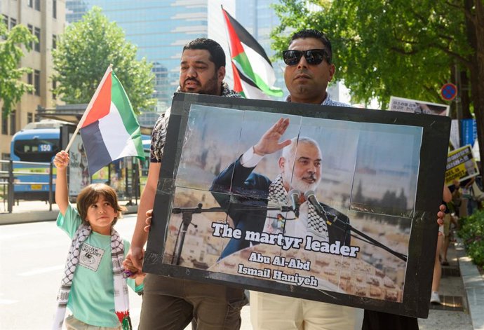 August 3, 2024, Seoul, South Korea: A Pro-Palestinian supporter holds a picture of Palestinian Leader Ismail Haniyeh during the protest. Pro-Palestinian supporters held a protest calling to Stop Genocide in Gaza and in solidarity with Palestinians.