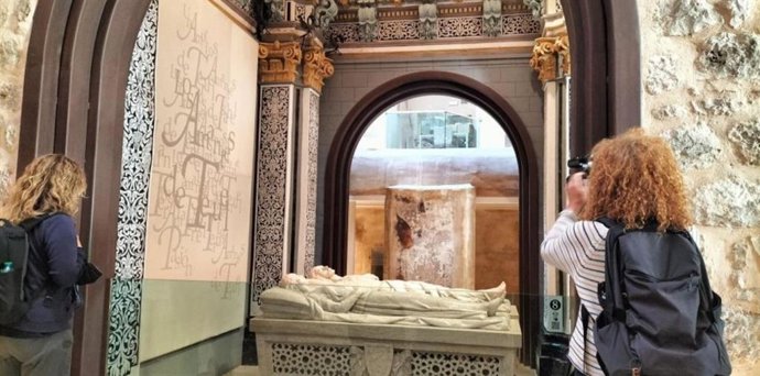 Viaje de familiarización de periodistas internacionales, en el Mausoleo de los Amantes.