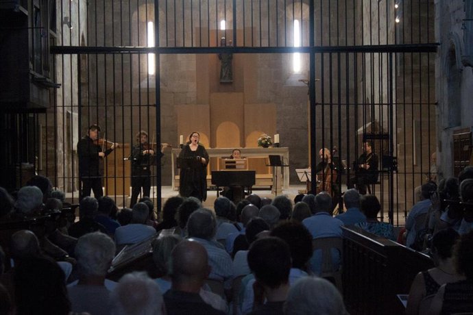 Concierto de la novena edición del festival "La Pedra Parla" en el Reial Monestir de Santa Maria de Vallbona (Lleida), a 4 de agosto de 2024