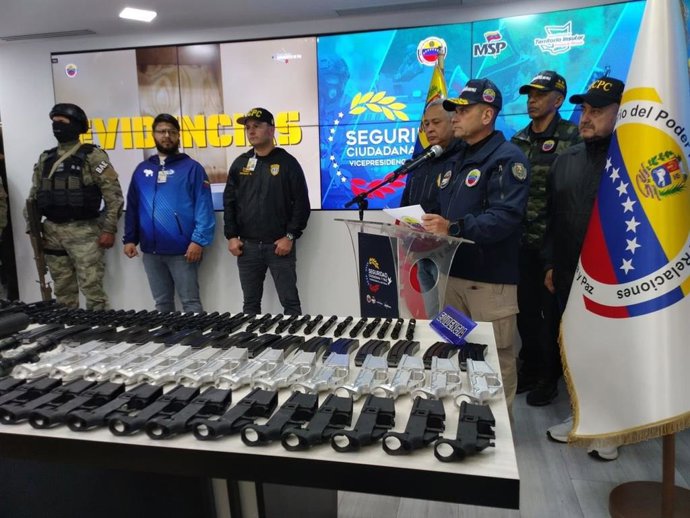 Piezas de armas de guerra incautadas en Venezuela
