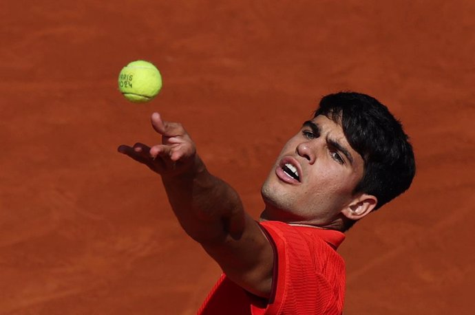 PARIS, Aug. 4, 2024  -- Carlos Alcaraz of Spain competes during the men's singles gold medal match of tennis between Novak Djokovic of Serbia and Carlos Alcaraz of Spain at the Paris 2024 Olympic Games in Paris, France, on Aug. 4, 2024.