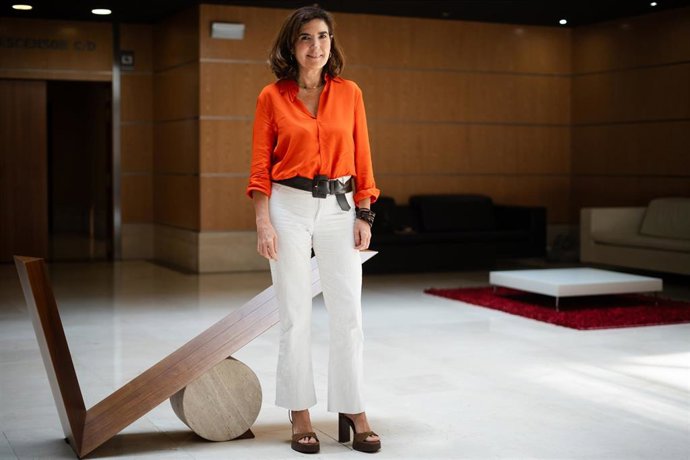 La consejera de Empleo, Empresas y Trabajadores Autónomos de la Junta de Andalucía, Rocío Blanco, durante la entrevista concedida a Europa Press.