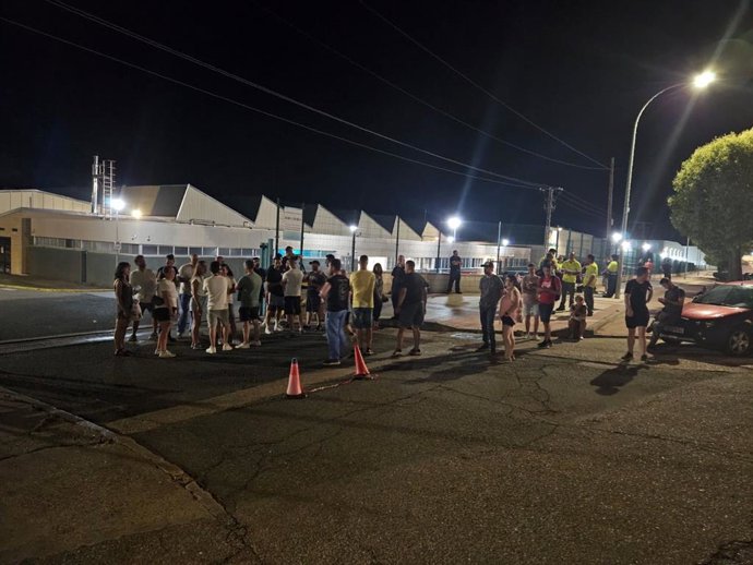 Huelga parcial en la planta de Optimal Care en Yunquera de Henares.