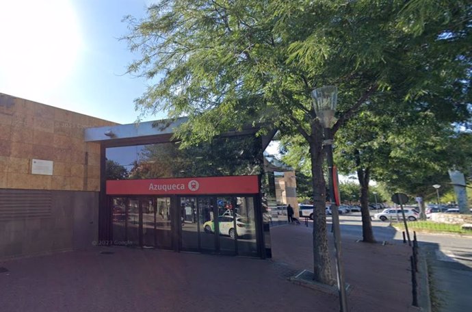 Archivo - Imagen de la estación de tren de Azuqueca de Henares en Google Street View.