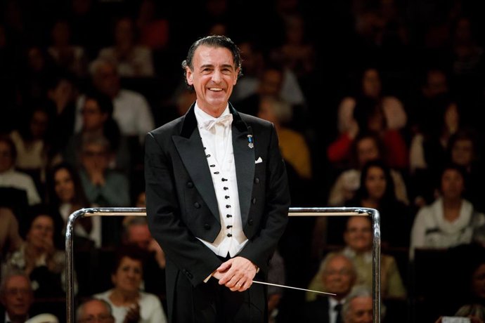 El director de orquesta Miguel Ángel Gómez Martínez, en imagen de archivo