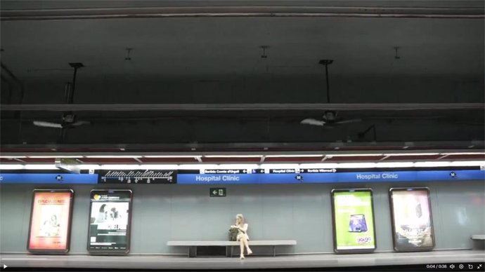 Ventiladores instalados en la estación de metro de hospital Clínic de Barcelona