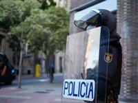 Varias personas apalizan a un presunto ladrón en Son Gotleu y lanzan piedras a la Policía