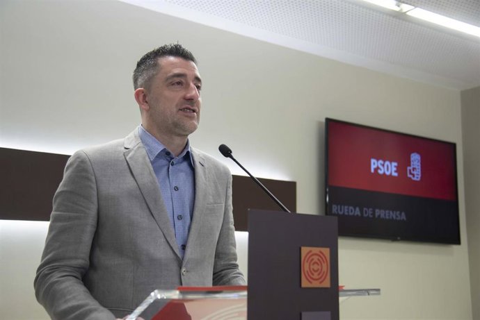 Archivo - El diputado del PSOE Iván Carpi.