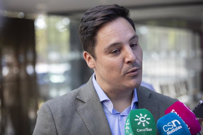 Archivo - El concejal de Barrios de Atención Preferente y Derechos Sociales , José Luis García. Imagen de archivo.