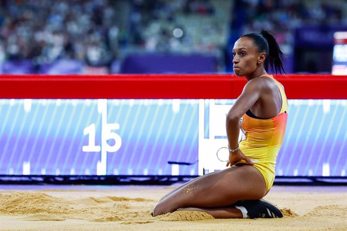 La atleta española Ana Peleteiro durante la final de triple salto en los Juegos Olímpicos de París 2024.