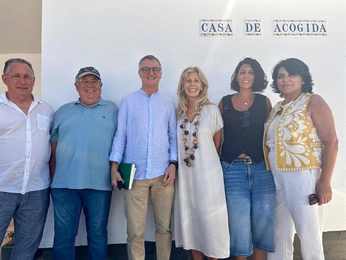 Visita a los centros de acogida de San Juan del Puerto (Huelva).