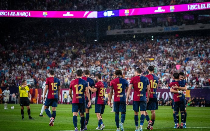 Jugadores del FC Barcelona tras ganar al Real Madrid en el amistoso de pretemporada en Estados Unidos, en la gira de 2024