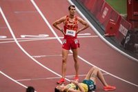 Dani Arce aguanta los últimos metros y avanza a la final de 3.000 obstáculos