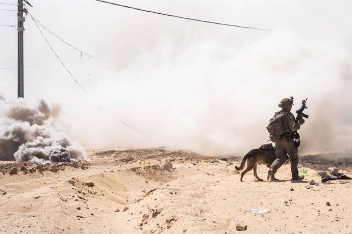 Un militar israelí en la Franja de Gaza