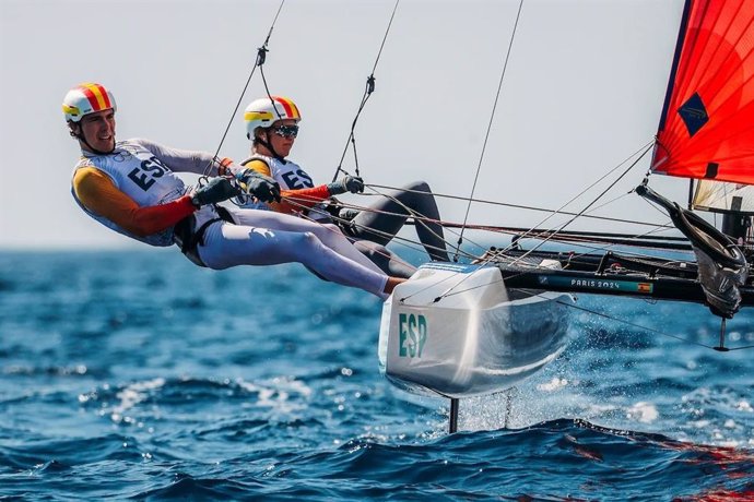 Jornada de vela olímpica en aguas de Marsella Paris 2024