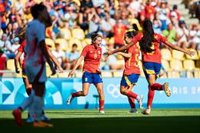 El fútbol femenino y los 'RedSticks' buscan medalla en el estreno del potente equipo de piragüismo