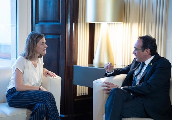 Archivo - El presidente del Parlament, Josep Rull, se reúne con la líder de los Comuns en la Cámara catalana, Jéssica Albiach, en la ronda de consultas previa a formalizar la investidura de Illa, a 6 de agosto de 2024