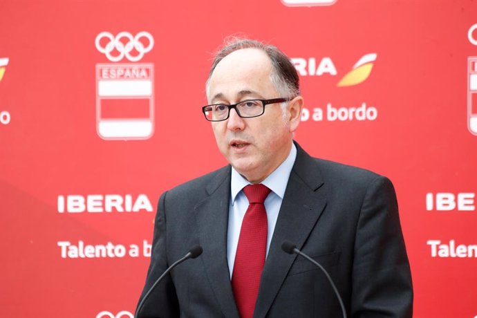 Archivo - Luis Gallego, President of Iberia, attends during the sign of the sponsorship agreement and the presentation of the Airbus A350 “Comite Olimpico Espanol” airplane at Iberia hangars on February 11, 2020, in Madrid, Spain.