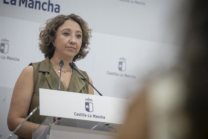 La Directora General De Empleo, Elena García Zalve,  En Rueda De Prensa.