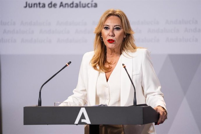 La consejera de Economía y portavoz del Gobierno andaluz, Carolina España, en una imagen de archivo. 