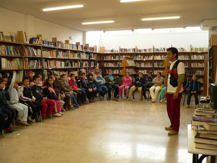 Actividades en una biblioteca