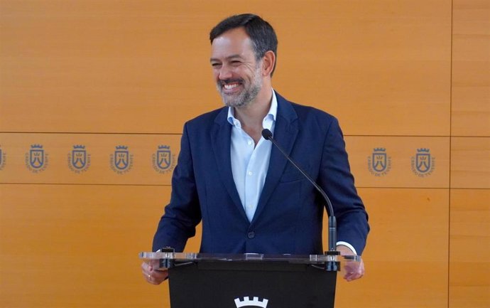 El vicepresidente y consejero de Turismo del Cabildo de Tenerife, Lope Afonso
