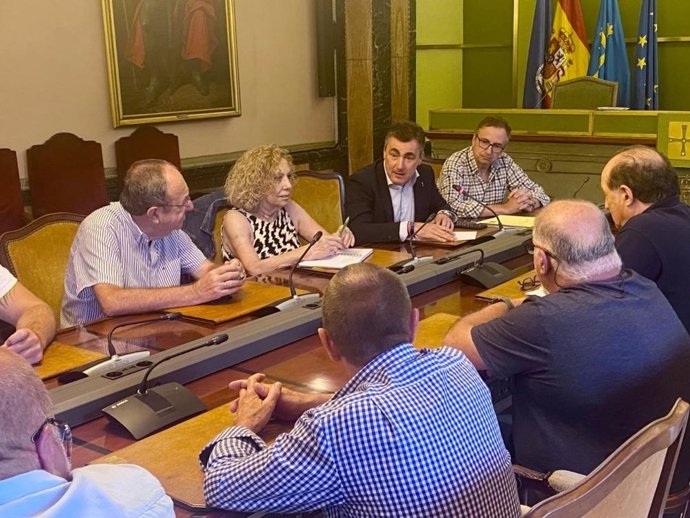 Reunión del concejal Daniel Tarrio con vecinos de la zona rural.