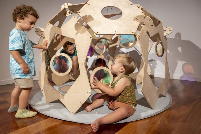 Archivo - Juga l’IVAM! Llega al museo la propuesta de Sara San Gregorio “Juguetoría” para jugar en verano