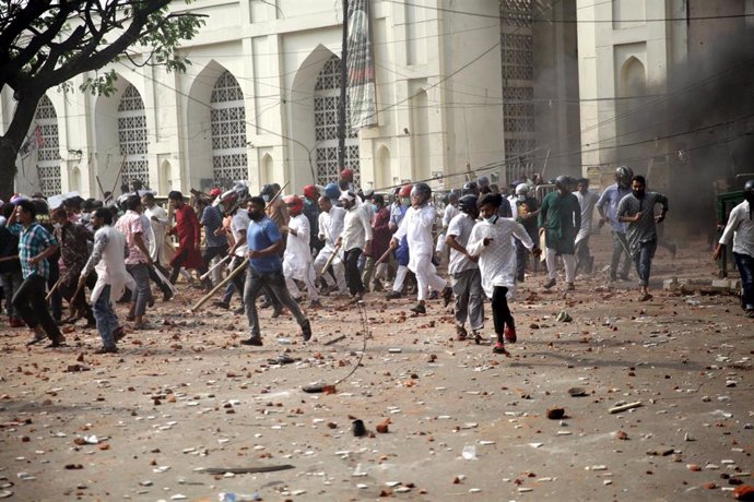 Archivo - Imagen de archivo de manifestantes durante las protestas contra el Gobierno de Bangladesh. 