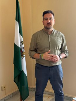 Alcalá de Guadaíra reanuda los trabajos de localización de la fosa común del cementerio de San Mateo.