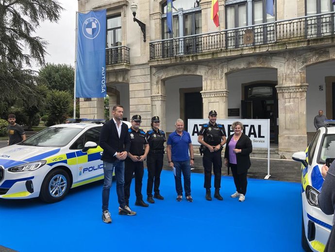 Presentación nuevos vehículos de la Policía Local en Siero